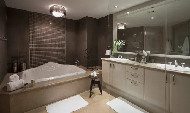 Contemporary Bathroom Style by Bathroom Renovations Kapiti Contemporary bathroom with minimalist finishes by Bathroom Renovations Kapiti