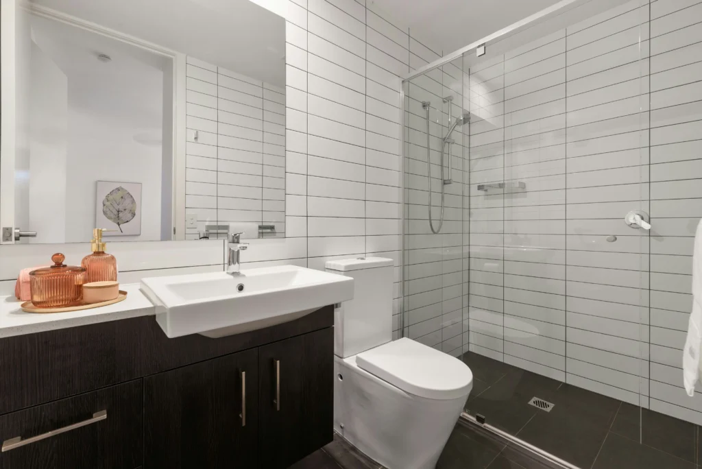 Modern contemporary bathroom tailored to your lifestyle by Bathroom Renovations Kapiti