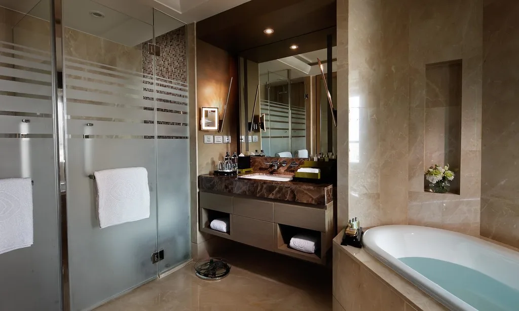 Functional and stylish luxury bathroom by Bathroom Renovations Kapiti